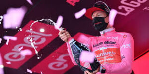 Wilco Kelderman è la nuova Maglia Rosa